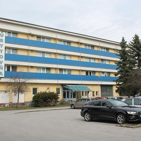 Hostel Turist Zvolen Esterno foto